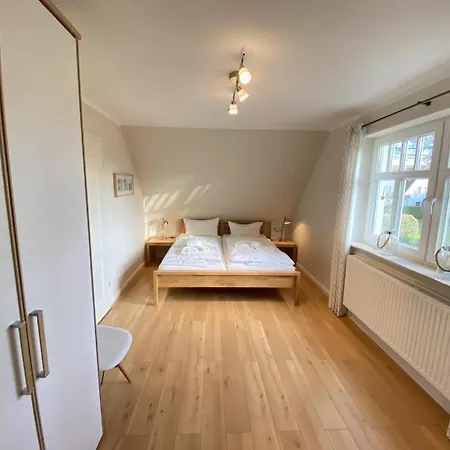 Hus Stoertebeker, Familienfreundliches Fuer 6 Personen In Zingst