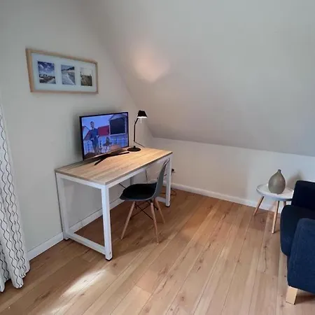 Feriehus Hus Stoertebeker, Familienfreundliches Fuer 6 Personen In *